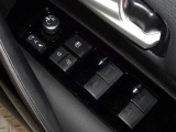 電動格納式ドアミラー・パワーウインドウを装備しています。