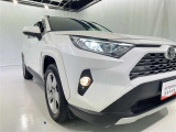 フォグランプ装着車です。暗い夜道の車両前方を明るく照らします