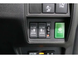 ◆◆両側電動スライドドア!!荷物で手が塞がる時など簡単にドアの開閉が出来ます!何より力いらずで開閉OK!女性やお年寄りにも優しい♪電動機能はOFFにもできますから元気なお子様の駆け出しも安心!