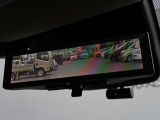 車両後方を映し出します・スマートルームミラー装備です。