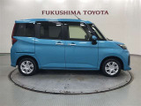 【まるごとクリーニング】シートを取り外し、車内を徹底洗浄。隅々まで丁寧に仕上げています。