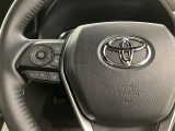 当店ではauも取り扱っております。お車と一緒にau携帯の機種変更も可能です♪また、自動車保険も取り扱っております。車の支払いと自動車保険の支払いをまとめてお支払い可能なプランもあります♪