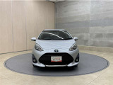 お車購入のポイントとなるフロントマスクです!シャープな目つきが印象的なデザインのヘッドランプです。