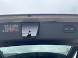 【パワーバックドア】スマートキーや運転席のボタンを押すだけでリアゲートが自動で開閉します!荷物を持っている時や、高い位置にあるバックドアを閉める際に便利な機能です。