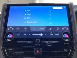 ブルートゥースに接続することにより、スマホに入ったお気に入りの音楽を車内で楽しむことができます♪あると本当に便利な機能になっています!