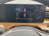 視認性の高いメーターで運転情報を的確に把握できます