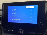 AM/FMチューナー、フルセグTV、Bluetooth接続、USB入力(動画・音楽再生/給電)、スマートフォン連携機能を標準装備!機能の詳細につきましては、展示店舗までお尋ねください。