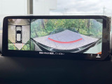 【360&deg;ビューモニター】専用のカメラにより、上から見下ろしたような視点で360度クルマの周囲を確認することができます☆死角部分も確認しやすく、狭い場所での切り返しや駐車もスムーズに行えます。