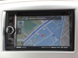 住所・電話番号・ジャンル・周辺施設などをスピード検索。もちろん自宅を登録しておくと、帰り道もクイック誘導。気になるあのスポットへ&hellip;ナビゲーションをセットして愛車と一緒にお出かけしてみませんか?