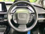【純正革巻きステアリング】上質な革を使用することで、手にしっかり馴染みとても運転しやすいハンドルです♪