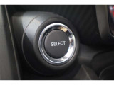 SELECTモードがON になり、アンビエントメーターが白色から赤色に変化し、瞬間燃費表示がターボブースト表示に切り換わります。