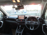 見通しのよいすっきりとした視界で、誰でも運転しやすいです。運転のしやすさは疲れにくさにも繋がりますよ♪