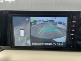車を真上から見下ろしているかのように周囲の状況を把握して安心して駐車が行えるアラウンドビューモニターが付いています