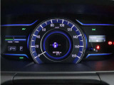 メーター周りは視認性の高いデジタルインストルメントクラスターを採用し、走行情報やHonda SENSINGの各種警告を直感的に表示します。