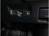 ETC!料金所も止まる事無くスイスイです!窓を開ける必要も無いので雨や花粉、排気ガスの浸入もありません!今や必需品ですネ!