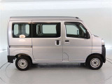 ワイド&ローのスタイルで走行安定性もばっちりです。運転しやすくロングドライブも安心です。