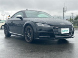 アウディ TTSクーペ 2.0 TFSI クワトロ 4WD