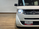 ターボエンジンのN-BOXの白&times;黒ツートンカラー入荷しました♪ナビにバックカメラ、ドラレコ、ETCと充実装備の一台(^^)ご来店にて現車確認いただけるお客様のみの販売とさせていただいております。