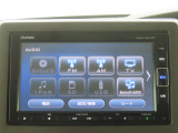 多彩なメディア再生。フルセグ、DVD再生、Bluetooth対応です。