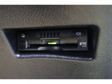 高速道路走行の料金所をノンストップで通過できるETCを装備!※ ETCカードのお申し込みも当社にお任せ下さい!