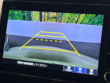 【バックカメラ】駐車時に後方がリアルタイム映像で確認できます。大型商業施設や立体駐車場での駐車時や、夜間のバック時に大活躍!運転スキルに関わらず、今や必須となった装備のひとつです!