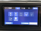 ラジオ、フルセグテレビ、CD再生、DVD再生、SD再生(音楽/動画)、SD録音(別途SDカードが必要です)、Bluetoothオーディオが使用可能です。詳しい仕様については展示店舗までお尋ねください。