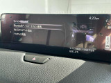 Apple CarPlay、Android Auto、Bluetoothに対応しています。お待ちスマートフォンと連携して音楽を聴いたり、ハンズフリー通話に対応します。