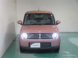 明度の高いLEDヘッドライトで、夜間の運転も安心です。