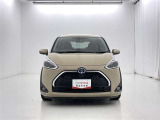 大きすぎず、小さすぎず、運転もしやすくシートアレンジも多彩で、どの世代の方にも気に入っていただけるお車です♪