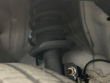 お車を安心してお乗りいただく為には、足回りの定期点検が欠かせません。サービスサポート(有償保証)では無料点検もご提供しており、安心のカーライフをお過ごしいただけるサポート体制が整っています。