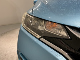 LEDヘッドライトは、点灯の瞬間から最大光量を発揮し、突然暗くなるトンネルなどでの安定感を高めます。