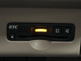 【ETC】高速道路の料金所をストレスなく通過!話題のスポットやサービスエリアに多い「スマートIC」利用時は必須のアイテムです。当店でセットアップを実施、ご納車当日からすぐにご利用いただけます!
