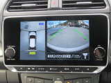 【全周囲カメラ】上が丸見え!! 駐車時に周りの様子が見えます。駐車時も安心ですよ!!