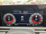 視認性の高いメーターパネルは、運転に必要な情報をわかりやすく表示し、落ち着いた空間を演出します。