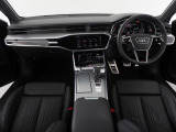 指定工場で車検までご対応可能。6ベイを完備したサービス工場を併設し、快適なAudiライフをサポートします。詳しくは0078-6002-900146中古車スタッフまで