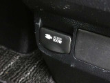 ノートパソコンなど家庭用電源の電化製品が100Wまで使用できます。