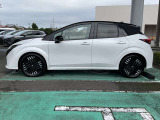 納車前には当社整備工場にて、日産整備士が、車検整備を実施。安心してお乗り頂けますようお渡しさせていただきます。