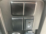 運転席はシートヒーターが付いてます。