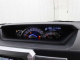 運転席廻りです。