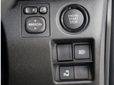 弊社でお車をご購入頂いたお客様は、一部車種を除いて【オイル交換永久無料】となっております。※詳細はスタッフまでお問合せ下さい。