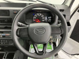 ダイハツディーラーでは「ダイハツ認定U-CAR」という基準を設け、車選びに詳しくないお客様でも「安心して選べる」をご提供しています。