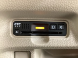ETCが付いてます。ETC搭載車しか通過できないスマートICが利用できるようになりますよ!現在スマートICの設置箇所も増えてきているので、高速道路利用の幅が広がりますね☆