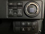 キーの差し込みが不要なプッシュボタンスタートです!その他のスイッチ類も集約されていて扱いやすいですよ♪