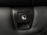 弊社お客様より頂いた下取車やデモカーが在庫の殆どを占めています。車の経歴や整備記録が分かり、ご安心してお車をお選び頂ける正規ディーラーならではのラインナップでございます。