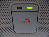 【SOSコール】急病時や危険を感じた時には、SOSコールスイッチを押してください。万が一の事故発生時には、エアバッグ展開と連動し自動通報されます。