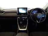 【メーター廻り】シンプルで飽きないデザイン、運転中も視界の邪魔にならない構造になっているので運転に支障もありません♪