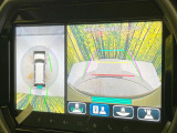 【全方位モニター用カメラ】専用のカメラにより、上から見下ろしたような視点で360度クルマの周囲を確認することができます☆死角部分も確認しやすく、狭い場所での切り返しや駐車もスムーズに行えます。