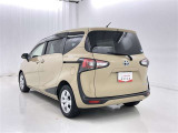 低燃費で環境にもやさしいハイブリッド車です。トヨタ専用診断機器でハイブリッドシステムを綿密に点検してあります!
