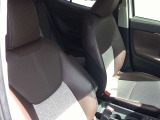 運転する人の体をしっかり支えるシート!使い勝手のいいパワーシート♪