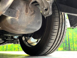 お車を安心してお乗りいただく為には、足回りの定期点検が欠かせません。サービスサポート(有償保証)では無料点検もご提供しており、安心のカーライフをお過ごしいただけるサポート体制が整っています。